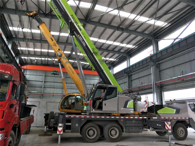 榆树市高空车出租需要注意哪些安全事项？