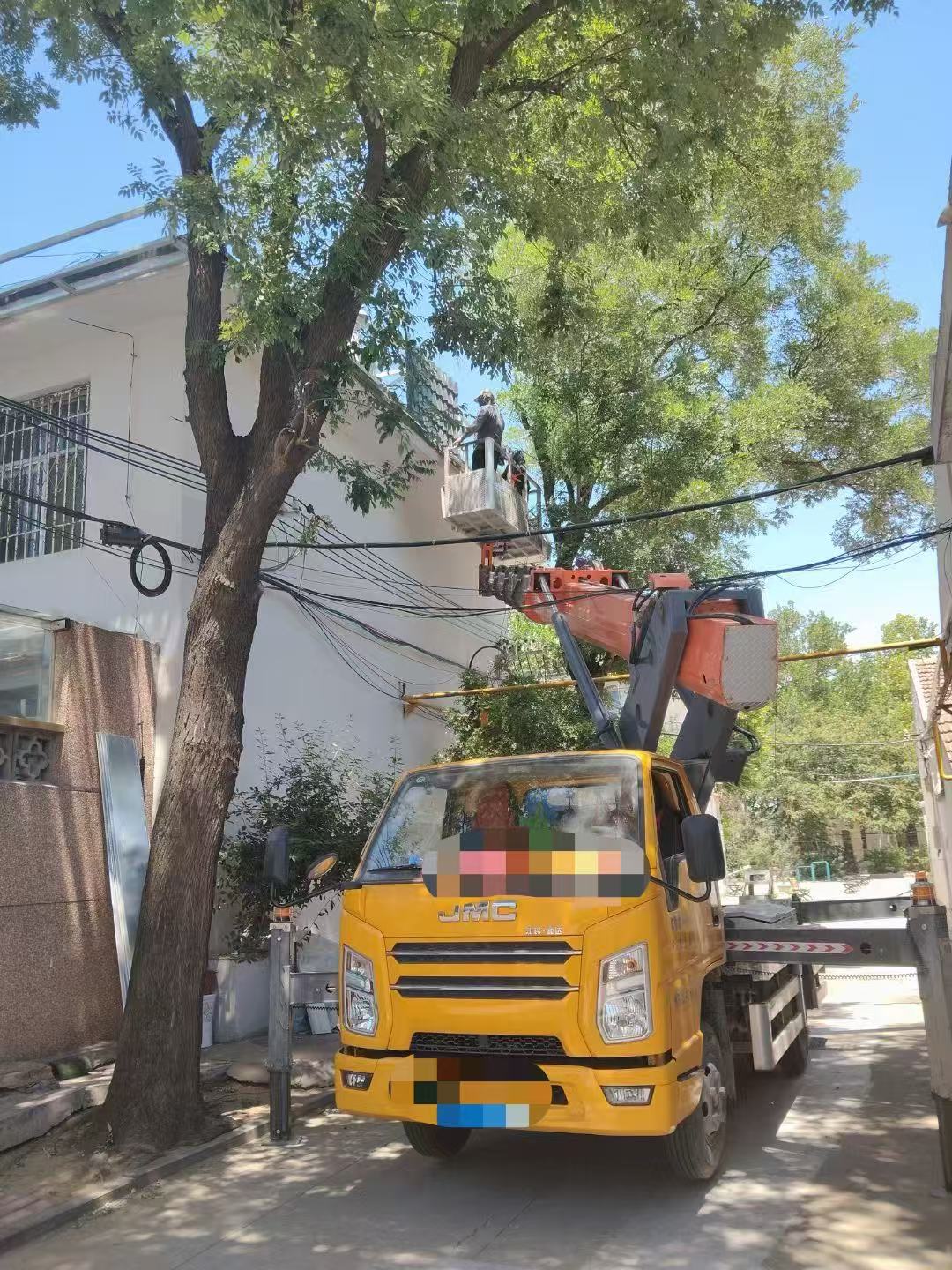 榆树市高空作业车能吊装重物吗？最大承载多少公斤？